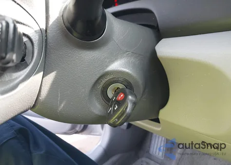 2010 Toyota Camry Xle z USA, uszkodzony, nr VIN 4T1BF3EK4AU015450